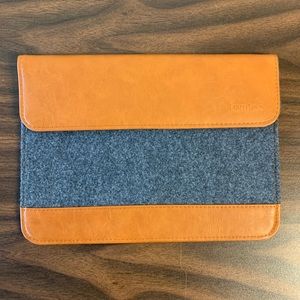 Tablet Laptop Sleeve Carry Case (for 10.5" device)